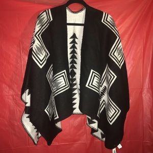 Old Navy Aztec design shawl. Os